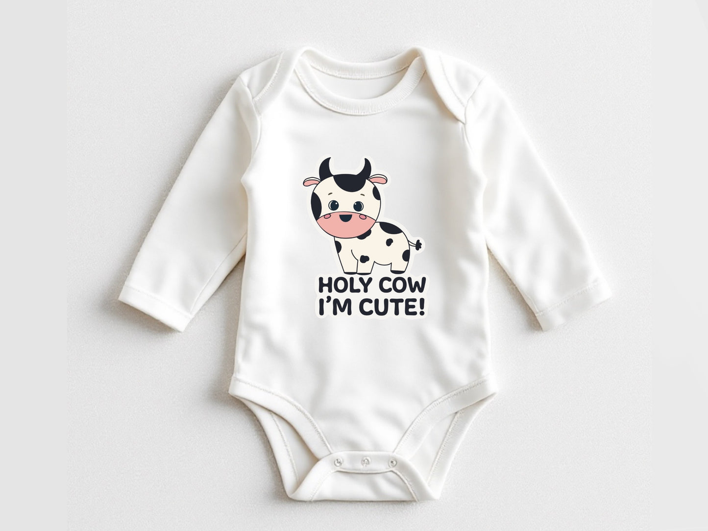 Holy cow I’m cute baby bodysuit| cute baby bodysuit| funny baby outfit| neutral baby onesie®️