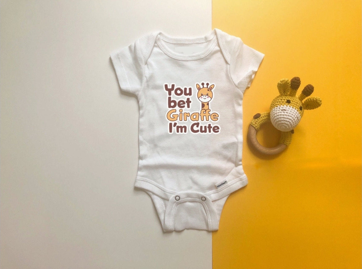 Giraffe baby gift |Christmas baby bodysuit set | giraffe baby gift set | unique baby shower gift for new mom