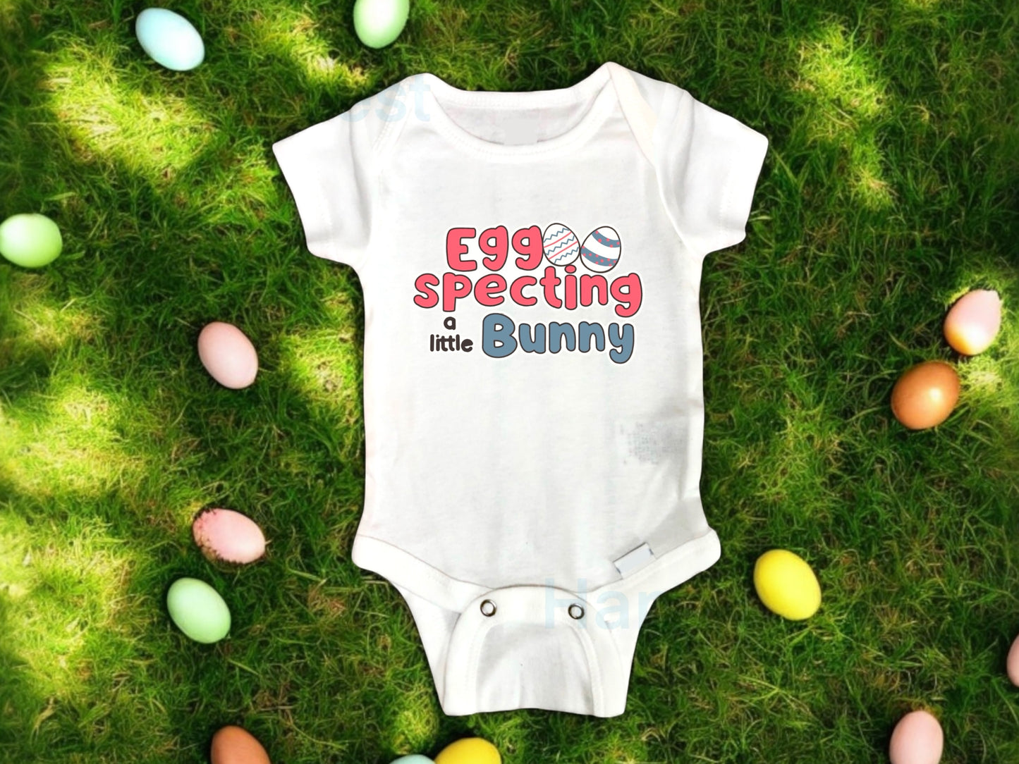 Easter pregnancy announcement onesie, egg-specting a bunny, funny, cute baby outfit 